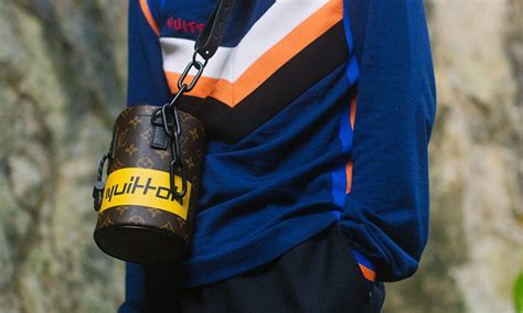 louis vuitton climbing chalk bag|The New Louis Vuitton “Chalk Bag” Nano is $1,860 .